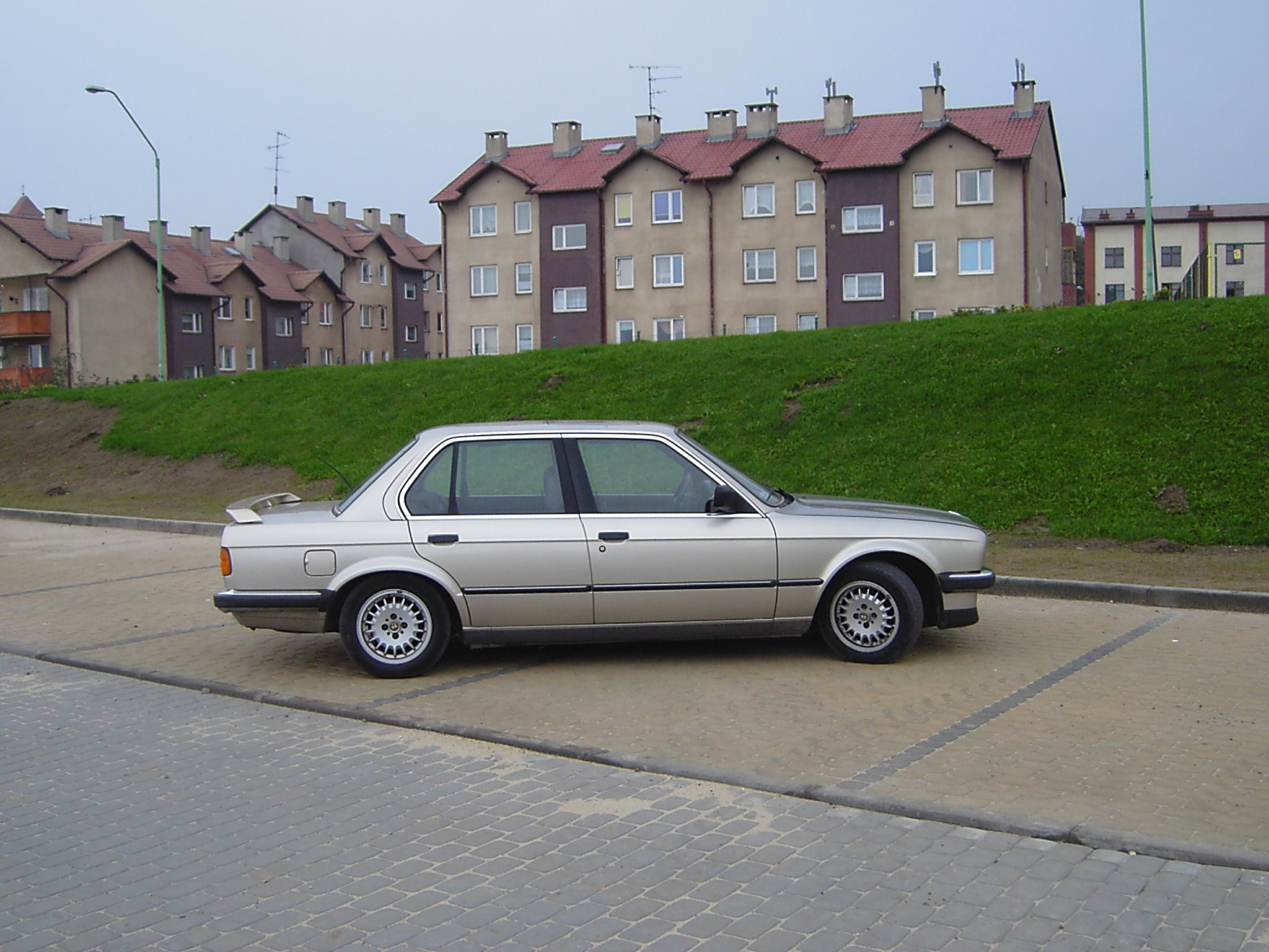 Bmw e30 325e specs #6