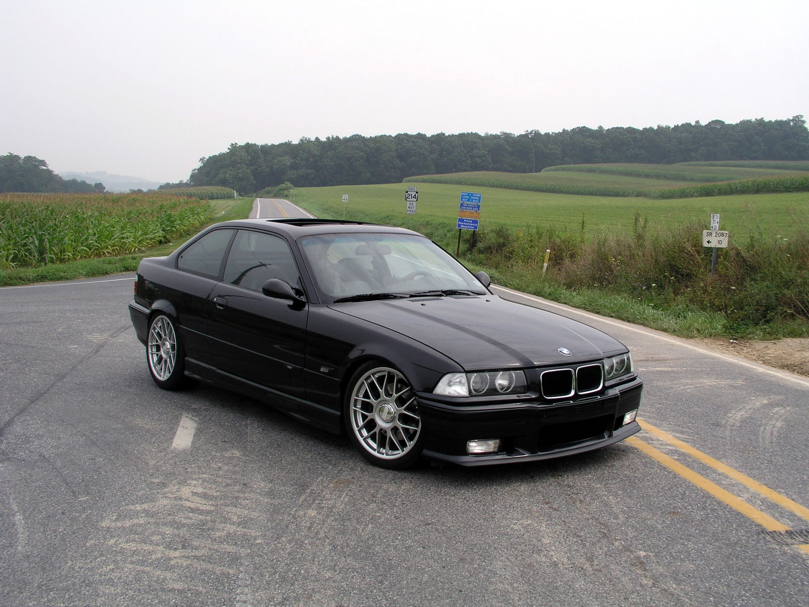 Bmw e36 compact black #2